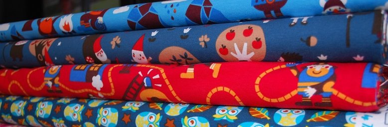 Kom ook onze stofen voelen en vergelijken in onze showroom te Lokeren!